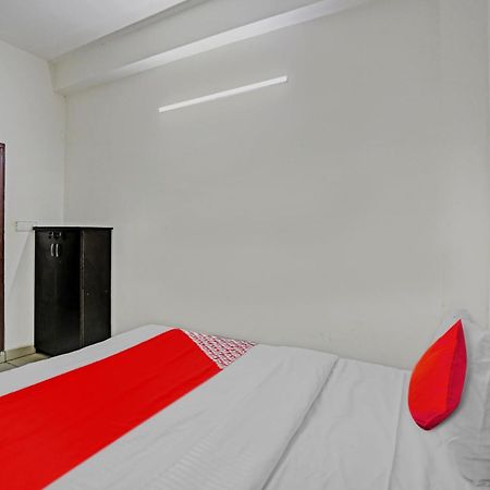 Hotel O Vrinda Residency Noida Buitenkant foto