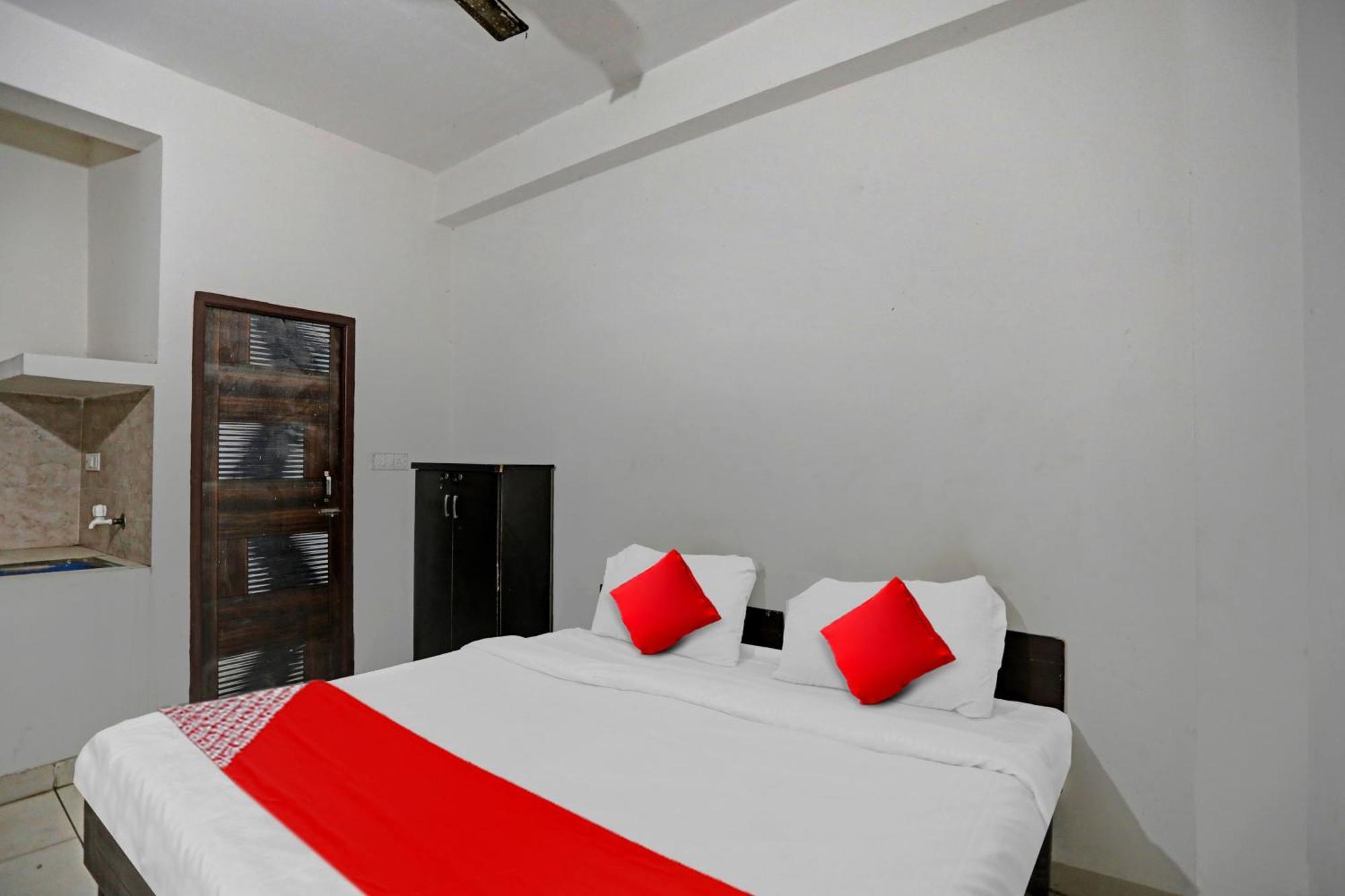 Hotel O Vrinda Residency Noida Buitenkant foto