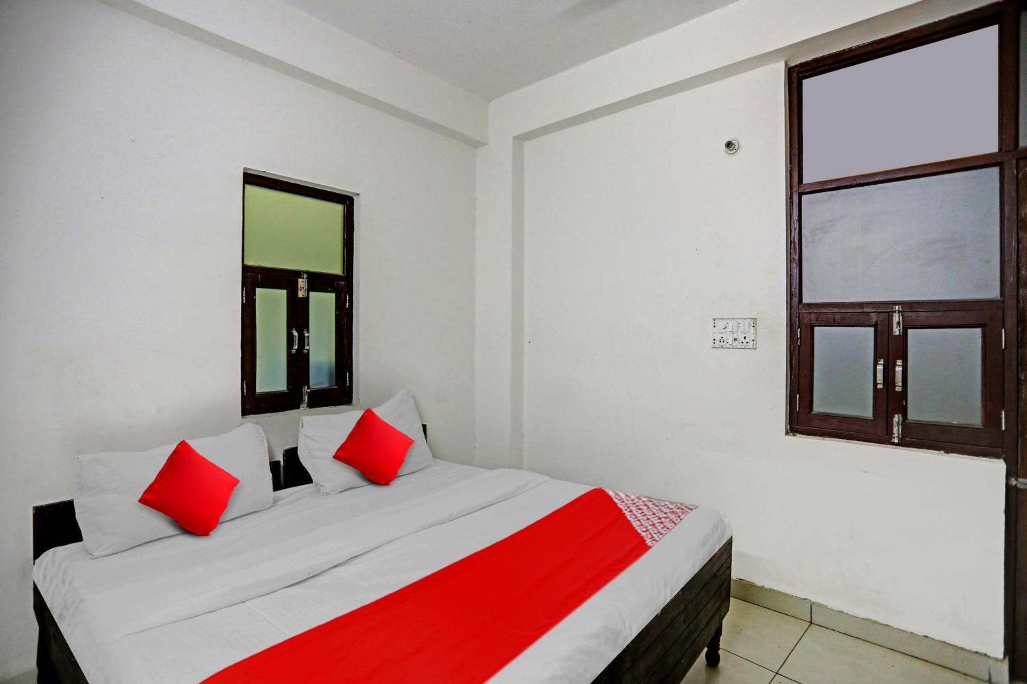Hotel O Vrinda Residency Noida Buitenkant foto